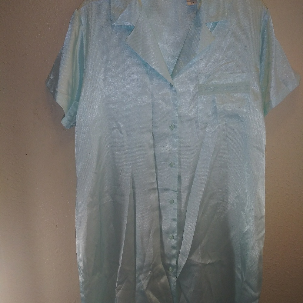 New with tags ventage Madonna night shirt